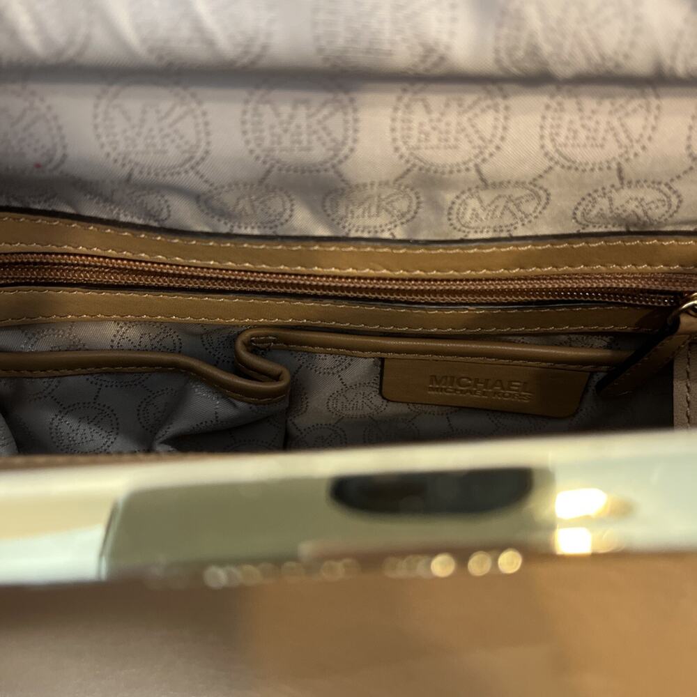 MICHAEL Michael Kors Lana Medium Bicolor leather Tote Handbag Suntan/Black - Picture 9 of 12